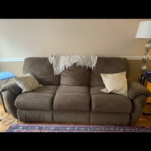 Couch set